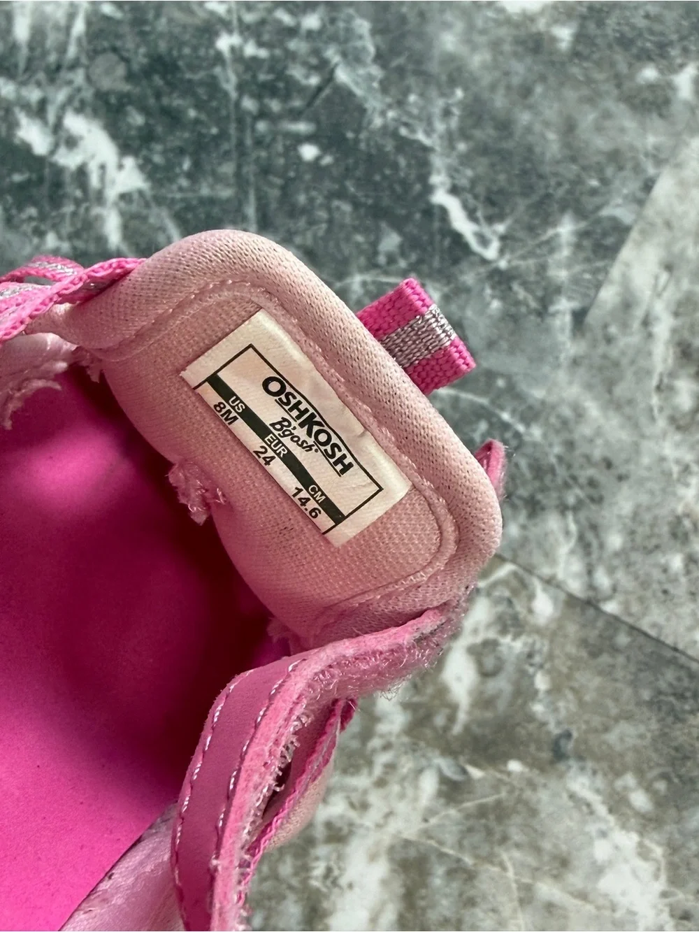 OshKosh B’gosh Girls Size 8 Pink Water Sandals Closed Toe Sport Shoes